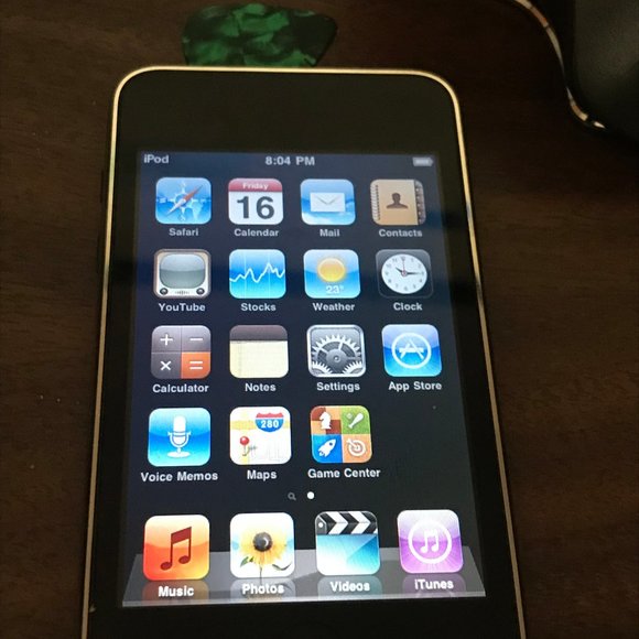 apple i pod touch and iphone - Picture 3 of 5